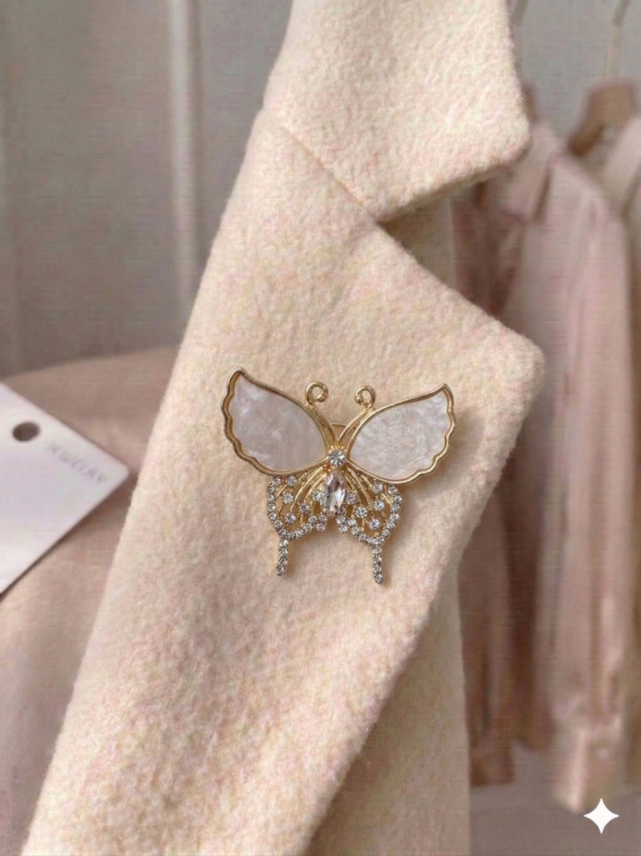 Beyaz Sedefli Kelebek Rozeti