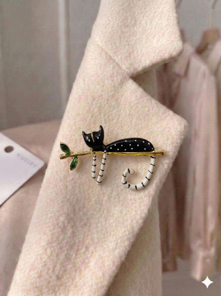 Daldaki Kedi Broşu