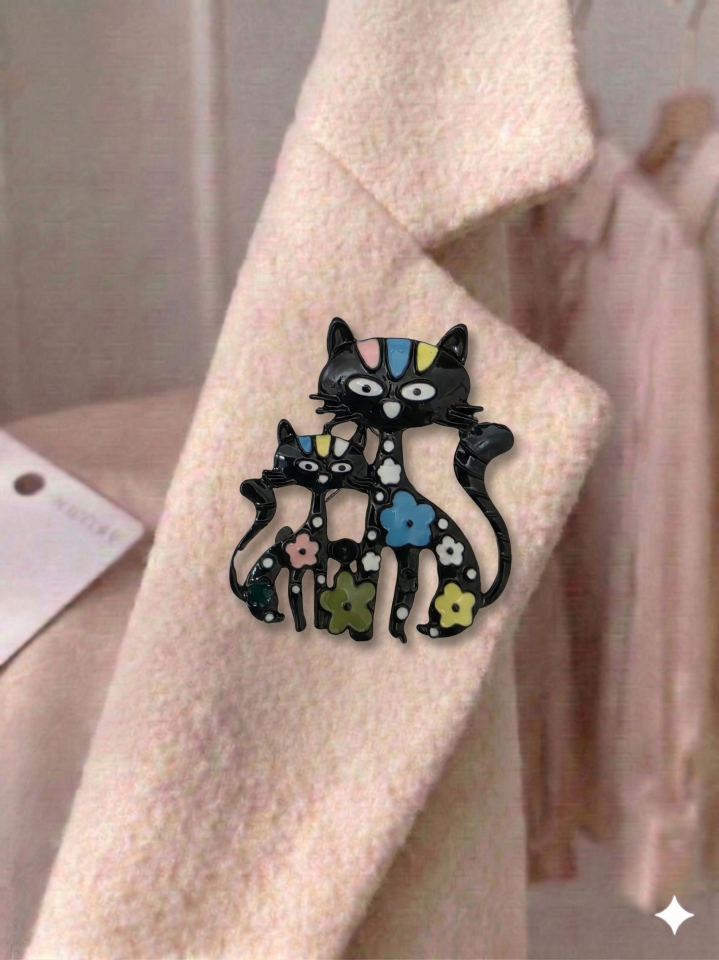 Siyah Kedili Renkli Broş