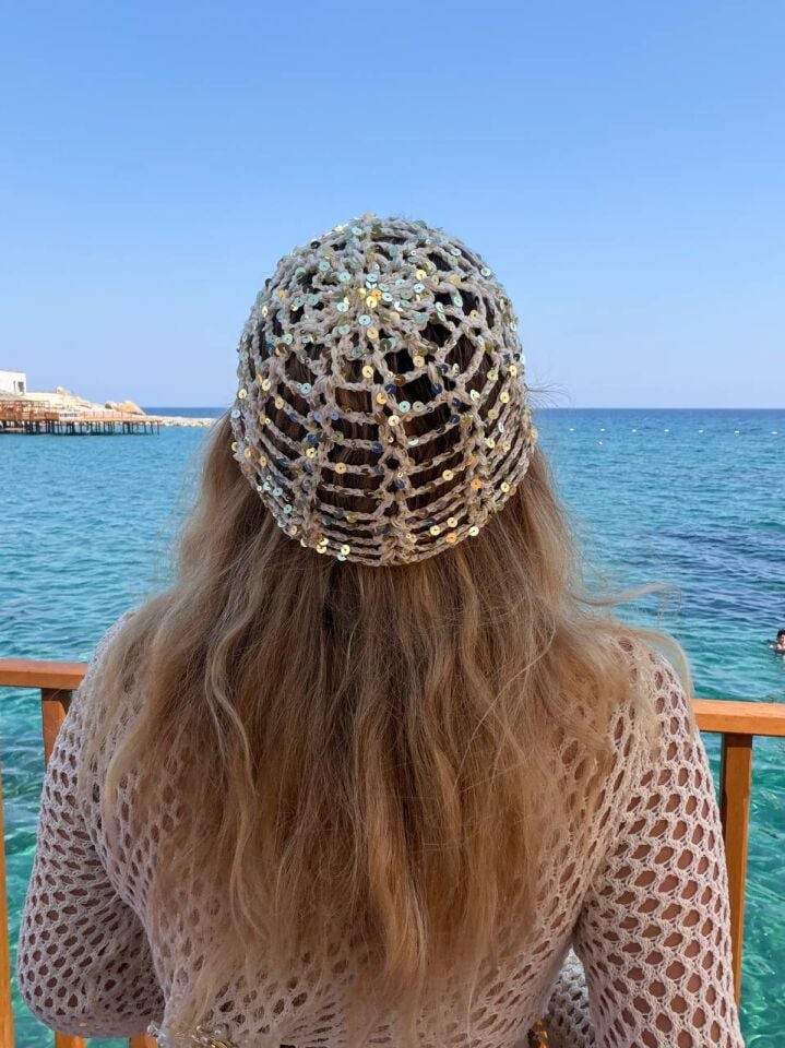 Pullu kroşe bere