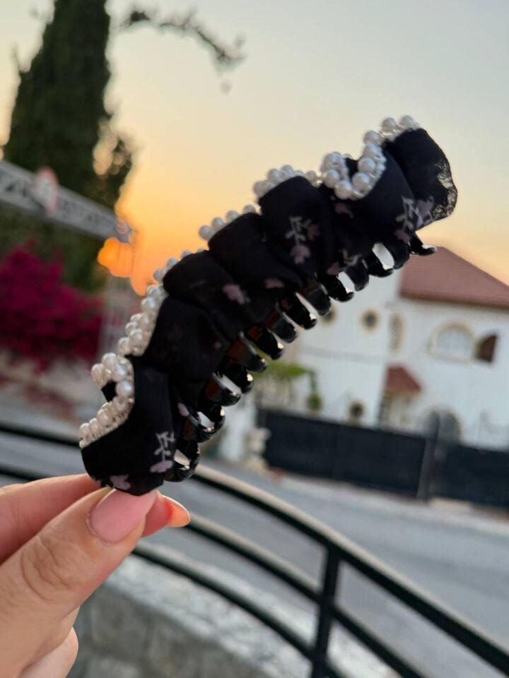İnci Sıralı Muz Toka